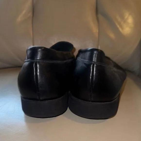Bacco Bucci Slip On Loafer (Size 22/23) Bacco Bucci | Shoes | Bacco Bucci Slip On Loafer Size 2223  main image 3